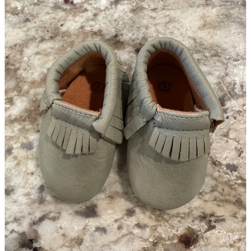 Sweet N Swag Baby Moccasins Soft Sole Grey Size 1 Fringe gray U1.2